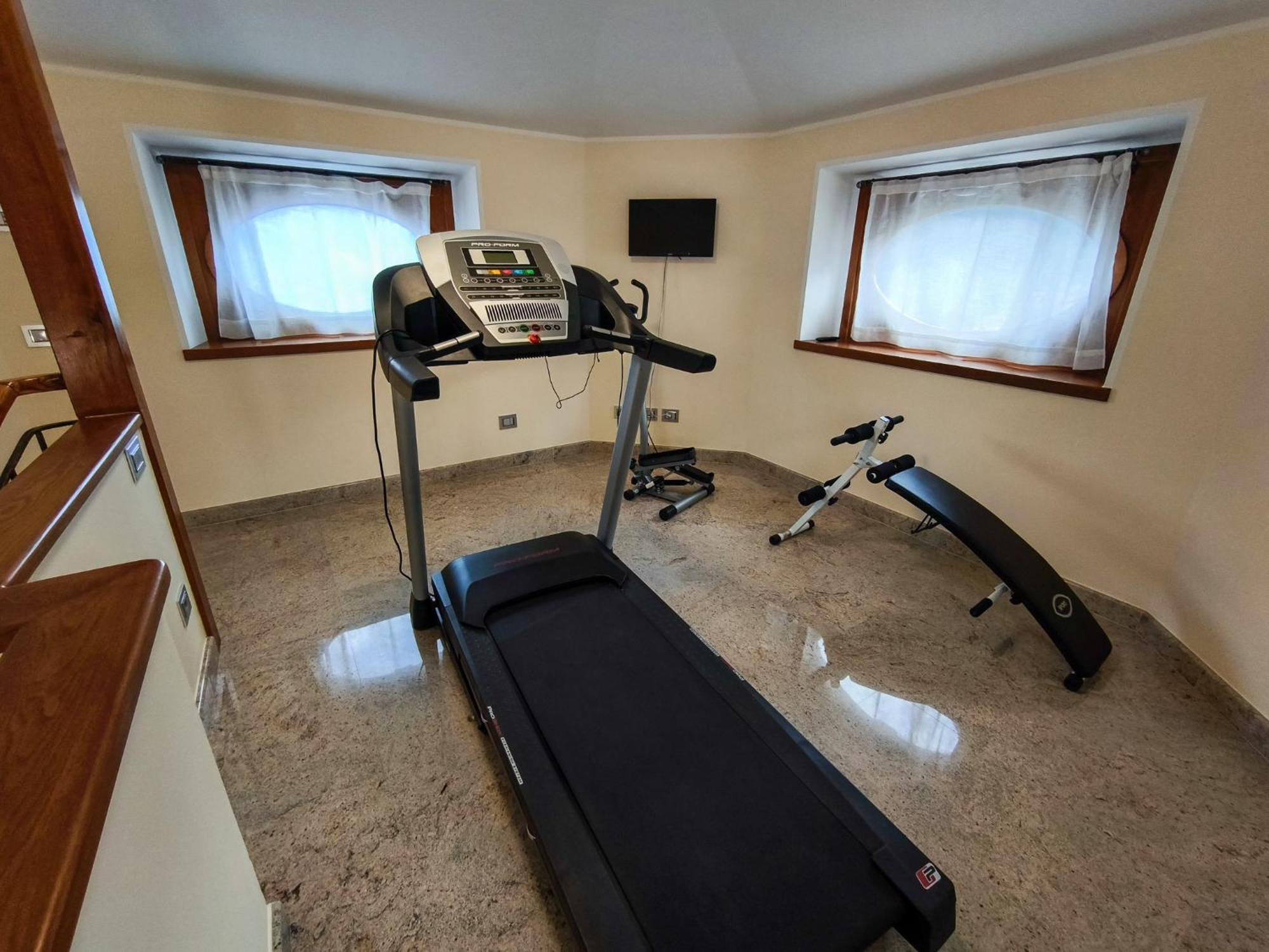 Torretta - Ferienwohnung Stazzona Ngoại thất bức ảnh